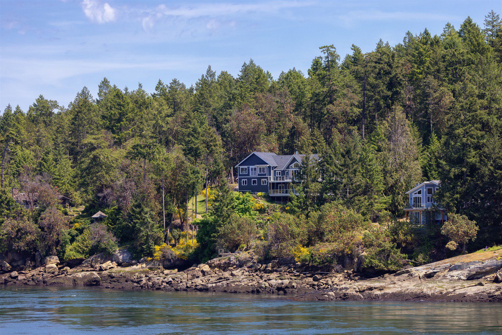 cabin-on-a-rocky-shore-on-the-west-coast