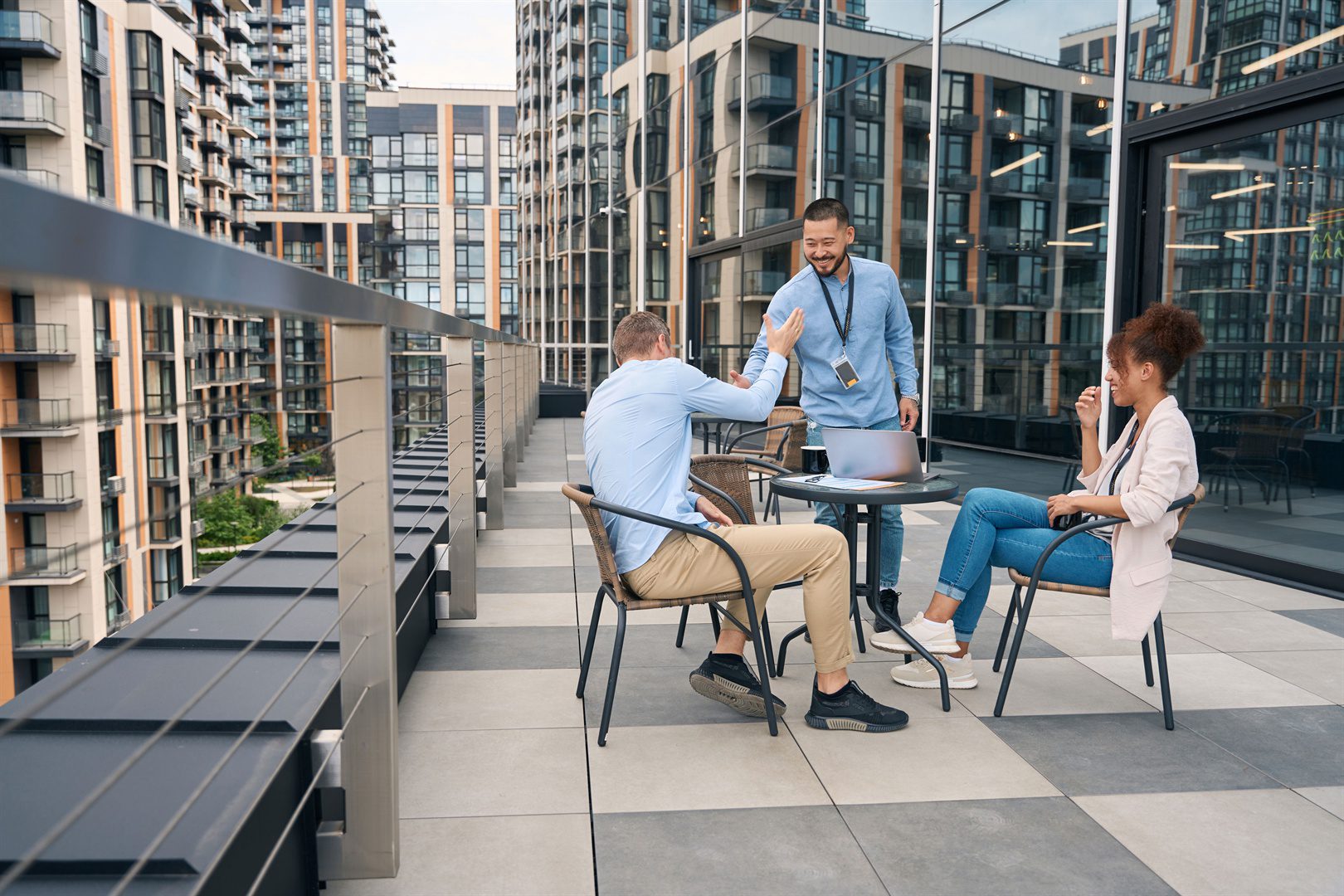 corporate-workers-holding-business-meeting-on-office